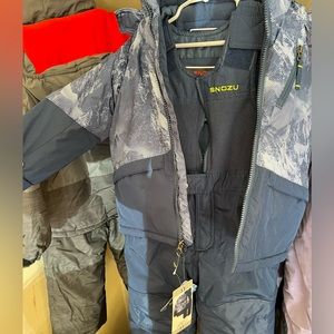 Snozu snow outfit 3t